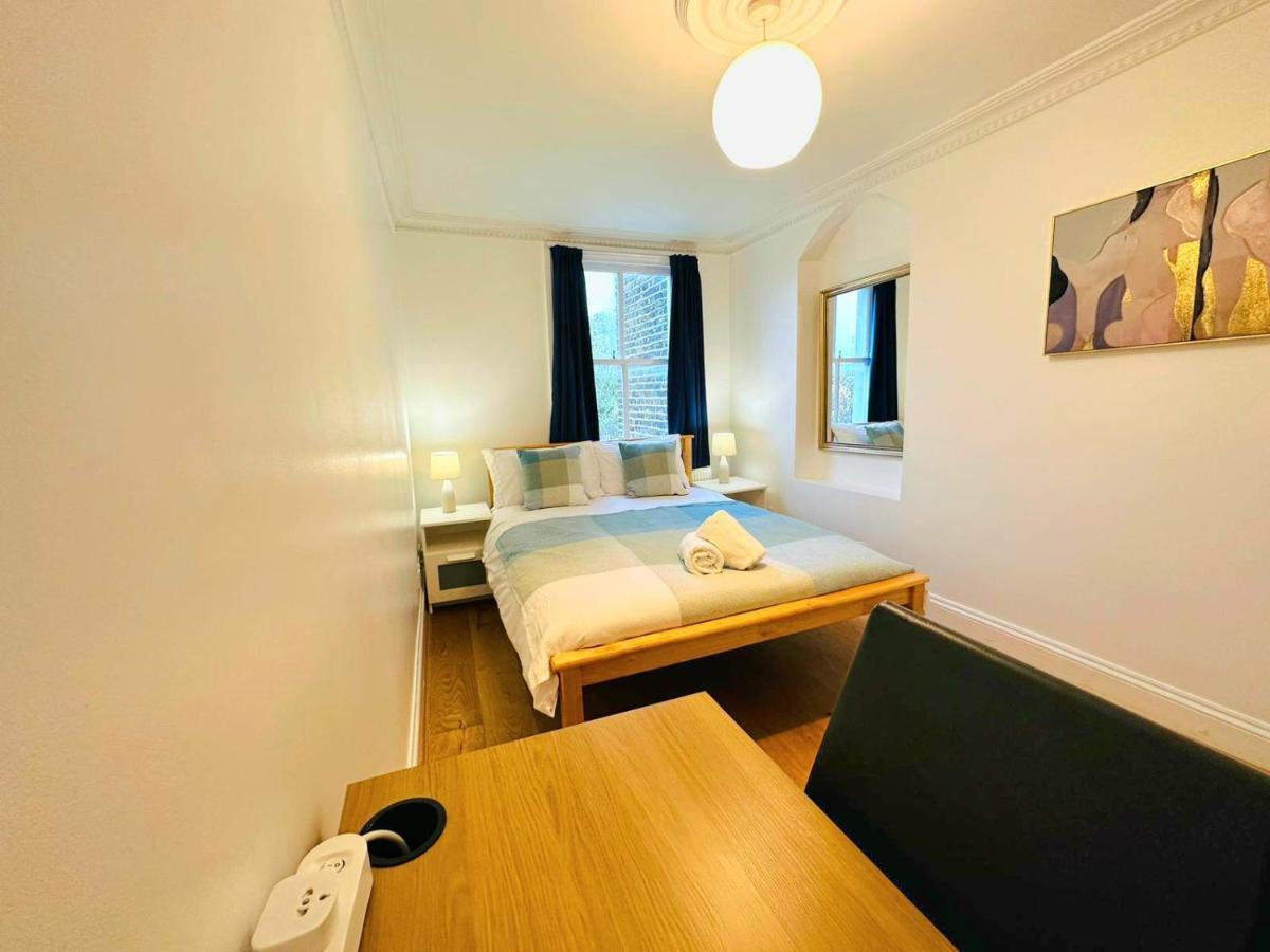 Cosy Home In Kensington - Great Location! 3 Minutes Walk To Earl'S Court Station Londres Exterior foto