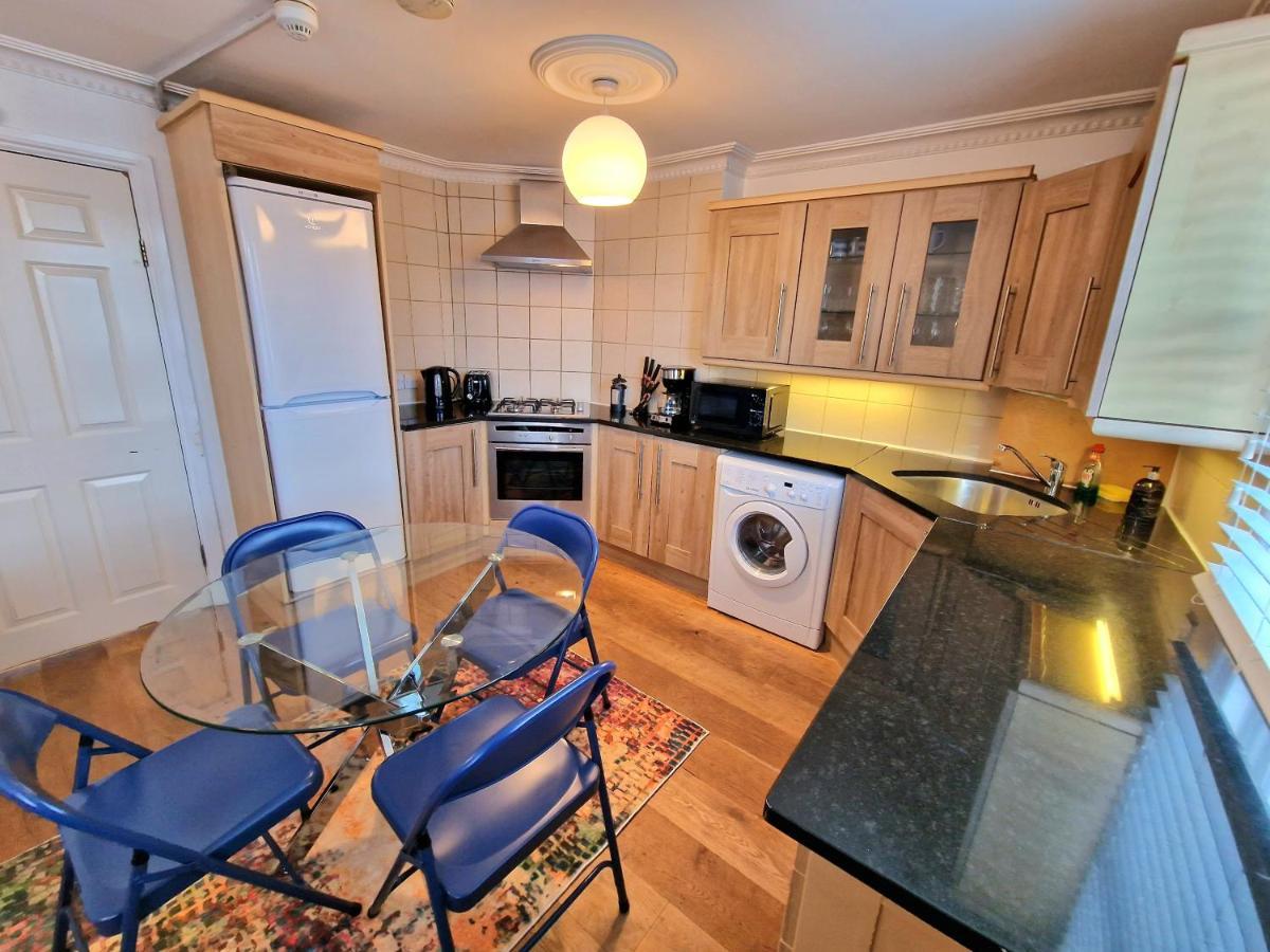 Cosy Home In Kensington - Great Location! 3 Minutes Walk To Earl'S Court Station Londres Exterior foto